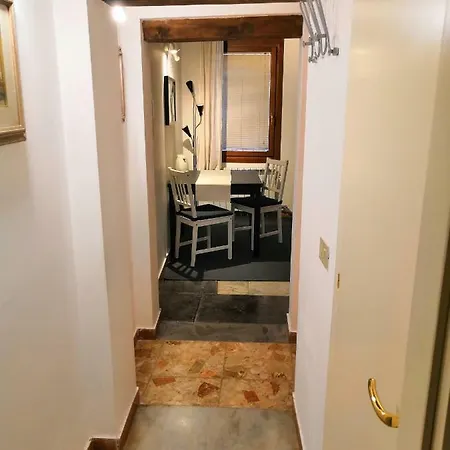 Castello Ground Floor Διαμέρισμα *